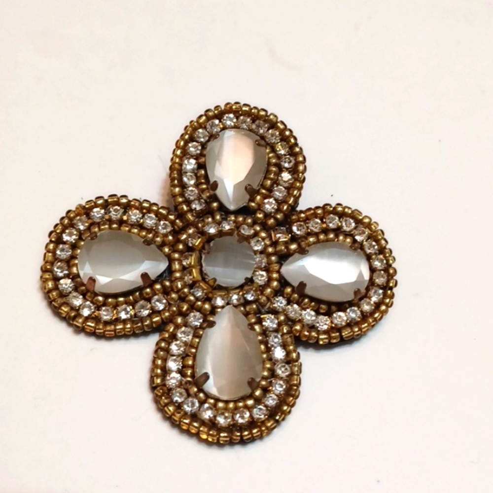 White House Black Market  pin